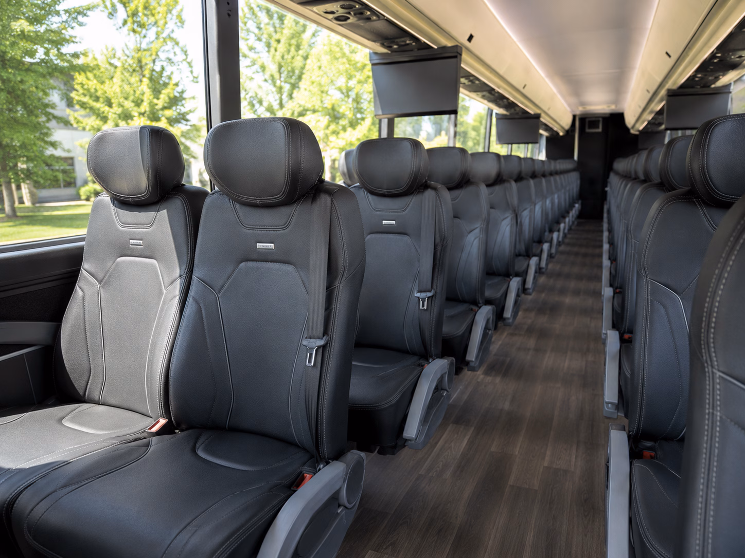 franklin school sports team and fan group charter bus rentals in franklin