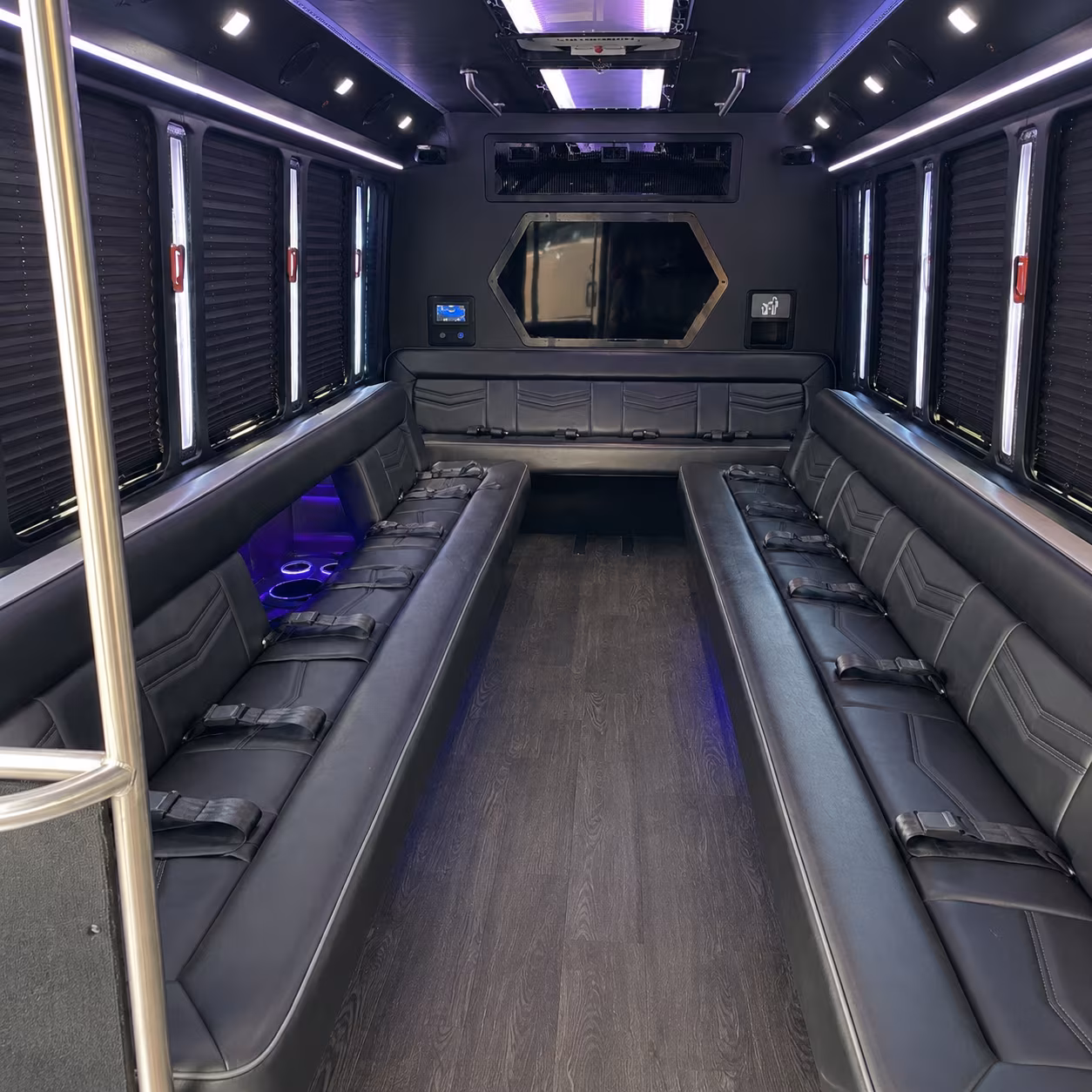 gallatin 18 passenger party bus interior