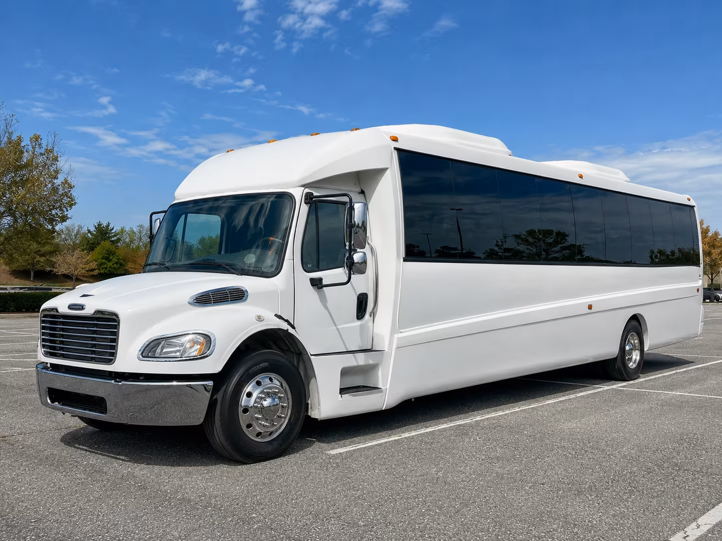 gallatin 30 passenger party bus