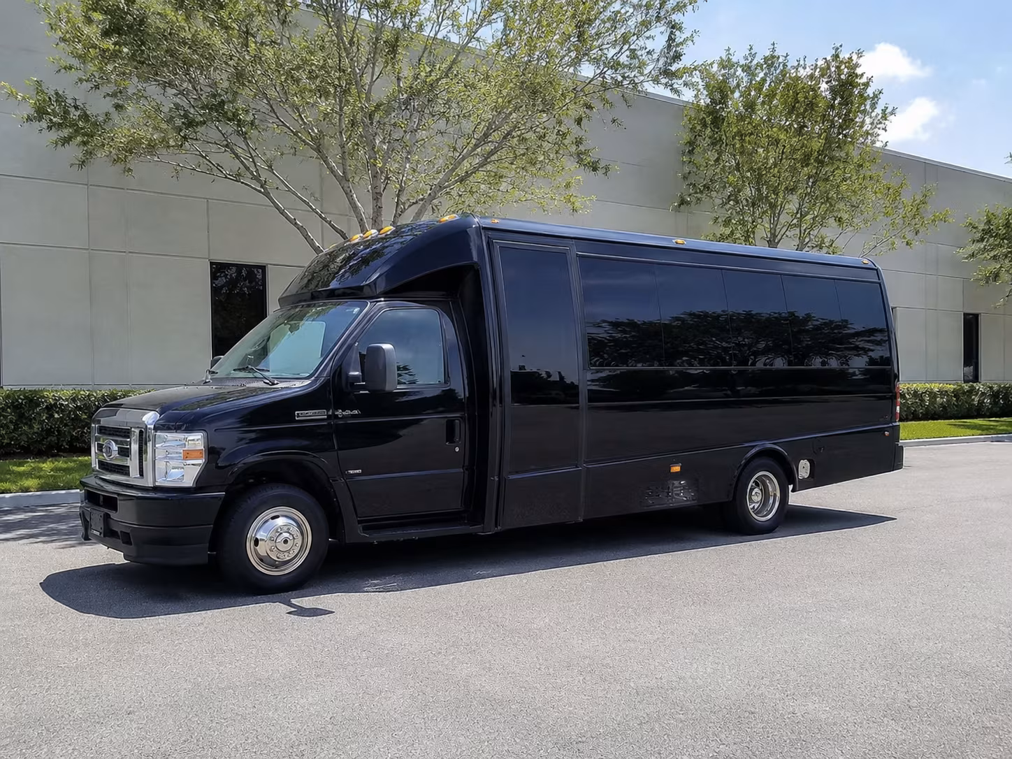 gallatincharterbuscompany com makes field trip transportation in gallatin simple from start to finish