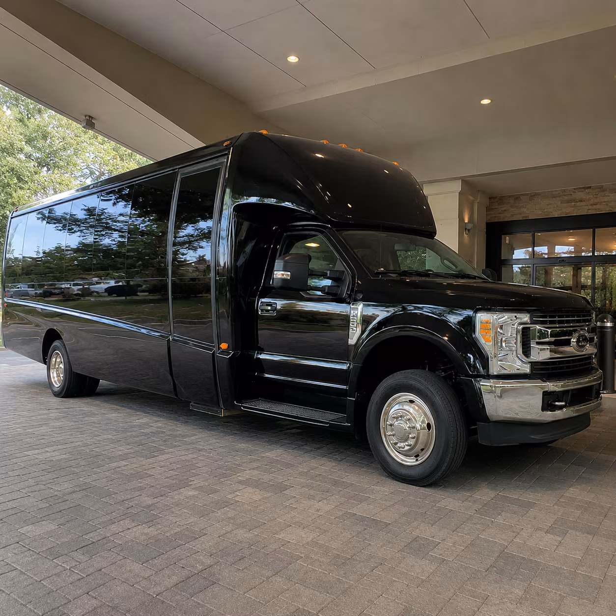 goodlettsville private shuttles for wedding pickups and drop offs in goodlettsville