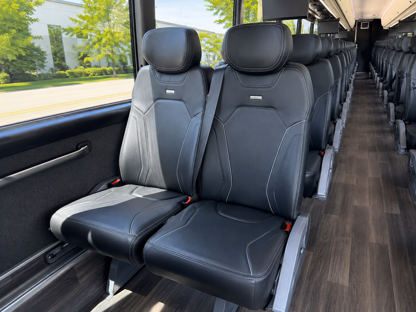 nashville spacious charter bus rentals for nashville wedding groups